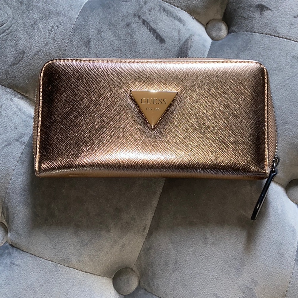 Guess wallet - Picture 3 of 4